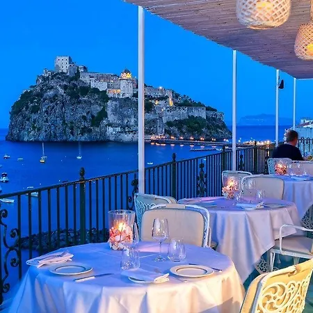 Miramare E Castello איסקיה