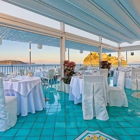 Miramare E Castello Hotel 5*