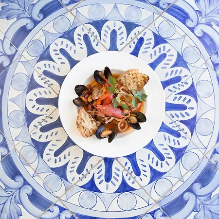 Szálloda Miramare E Castello