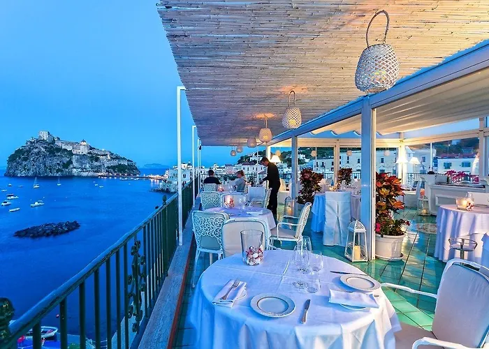 Miramare E Castello Hotell