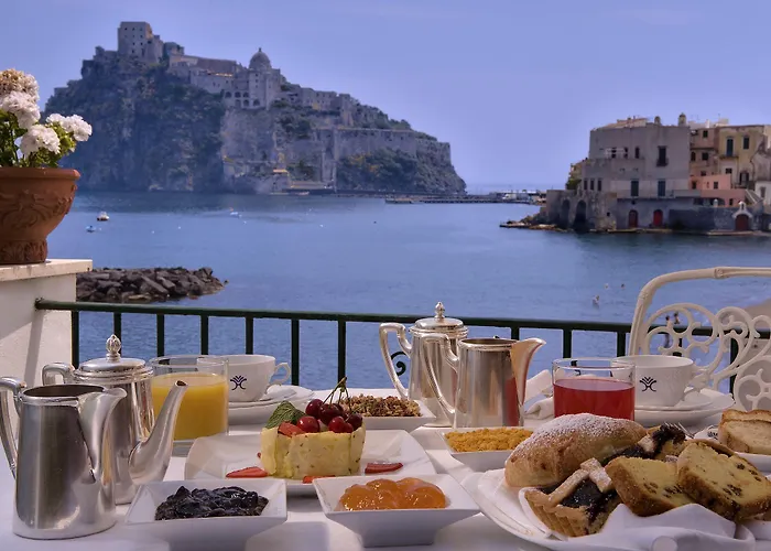 Hotell Miramare E Castello